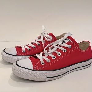Red converse